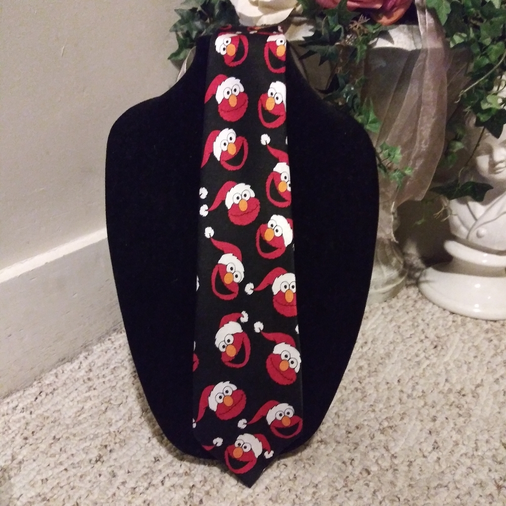 Sesame Street Santa Elmo 100% Silk Christmas Tie
